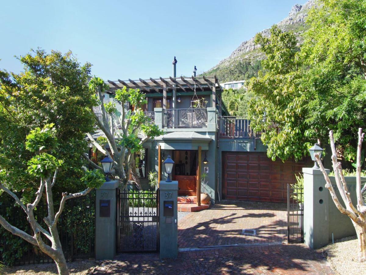 Hout Bay Hideaway Hotel Exterior photo
